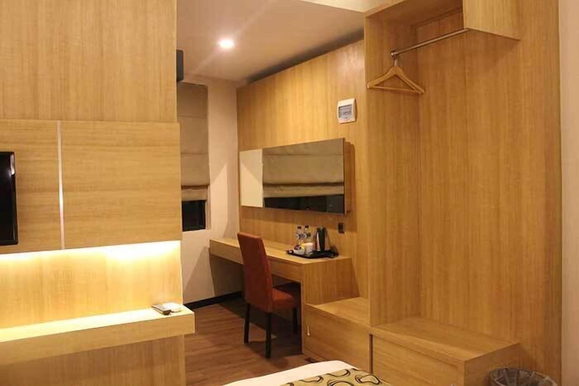 Fontana Hotel Jakarta Eksteriør bilde