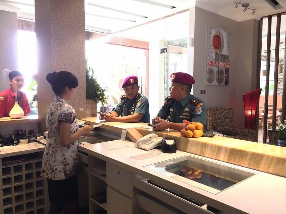 Fontana Hotel Jakarta Eksteriør bilde