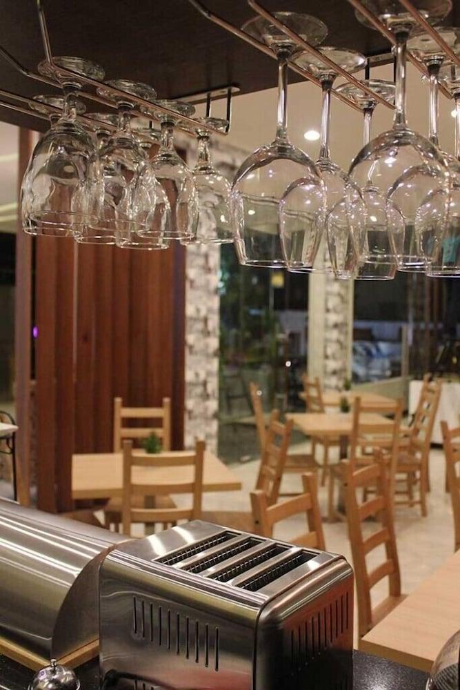 Fontana Hotel Jakarta Eksteriør bilde