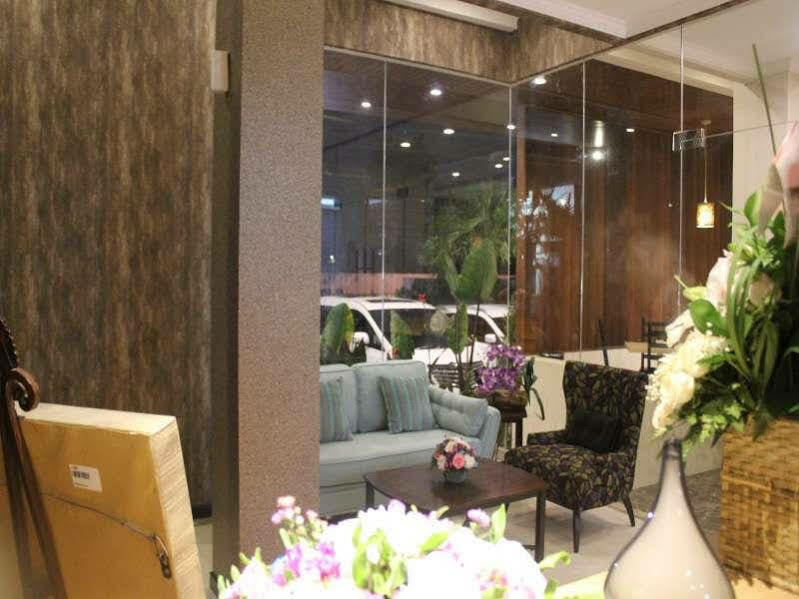 Fontana Hotel Jakarta Eksteriør bilde